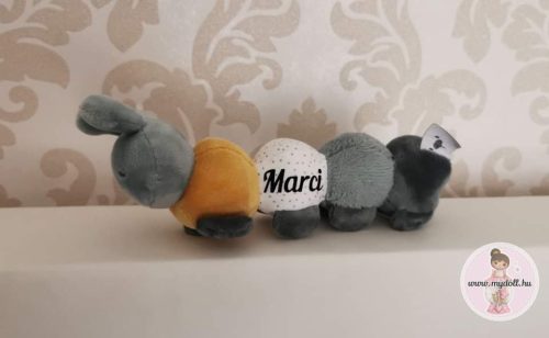 Marci nevű hernyó plüss 